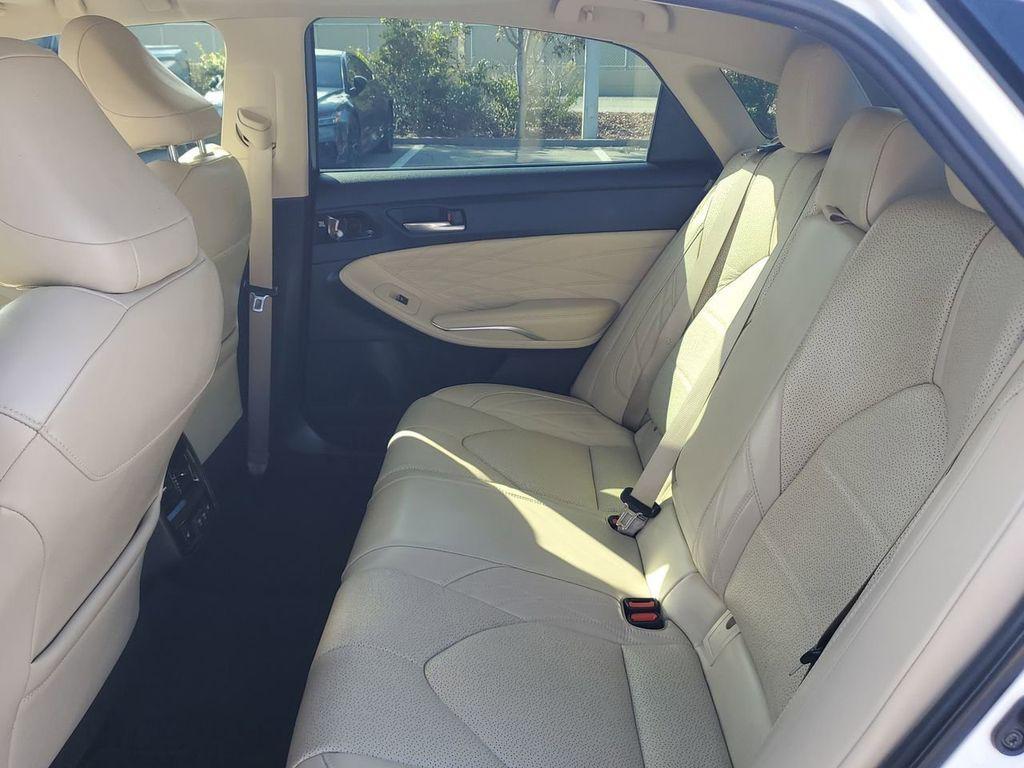 used 2020 Toyota Avalon Hybrid car, priced at $27,704