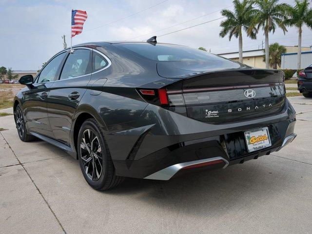 new 2024 Hyundai Sonata car, priced at $28,127