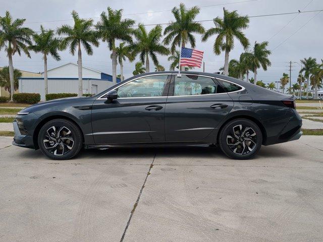 new 2024 Hyundai Sonata car, priced at $28,127