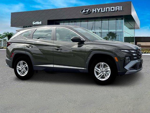 new 2025 Hyundai Tucson car, priced at $29,400