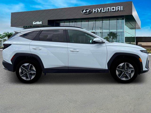 new 2025 Hyundai Tucson Hybrid car, priced at $37,535