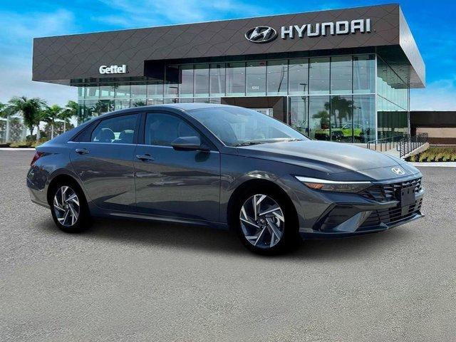 new 2025 Hyundai Elantra car, priced at $25,348