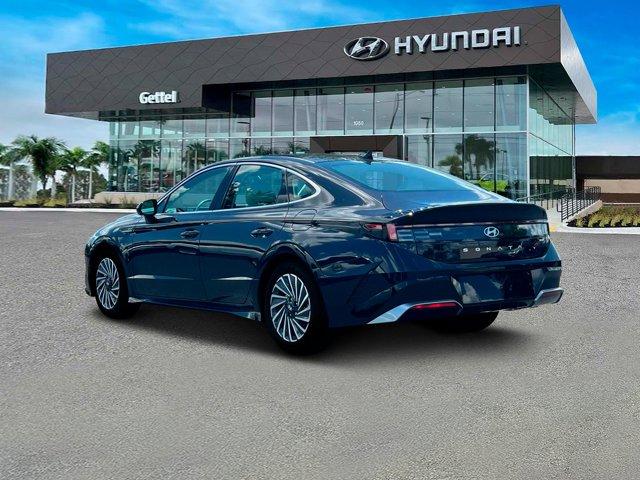 new 2025 Hyundai Sonata Hybrid car, priced at $31,923