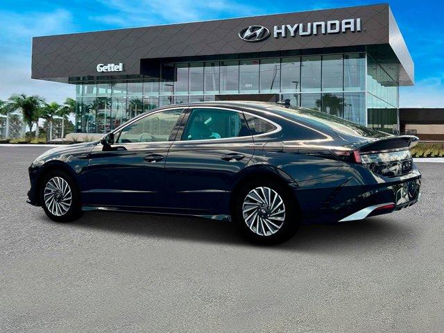 new 2025 Hyundai Sonata Hybrid car, priced at $31,923