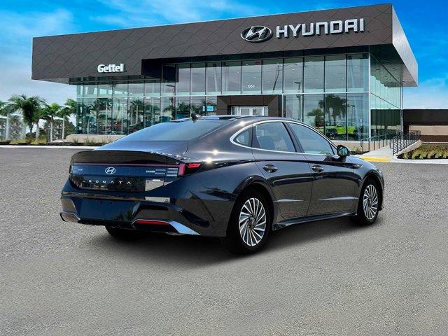 new 2025 Hyundai Sonata Hybrid car, priced at $37,940