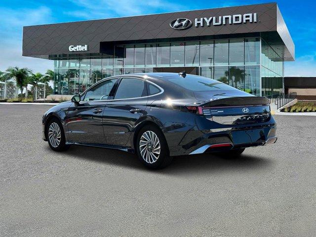 new 2025 Hyundai Sonata Hybrid car, priced at $37,940