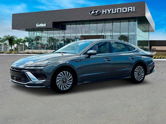 new 2025 Hyundai Sonata Hybrid car, priced at $38,205