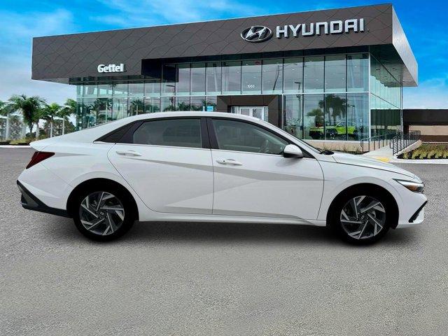 new 2025 Hyundai Elantra car, priced at $26,968