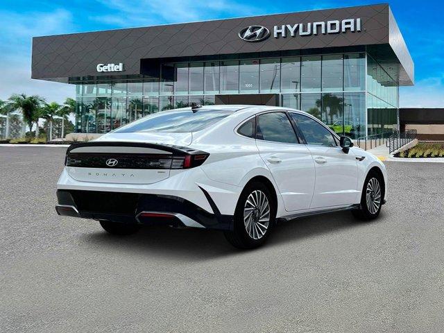 new 2025 Hyundai Sonata Hybrid car, priced at $32,140