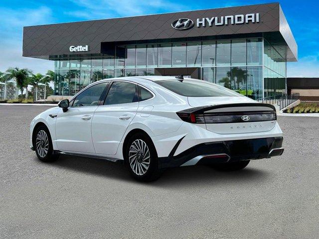 new 2025 Hyundai Sonata Hybrid car, priced at $32,140