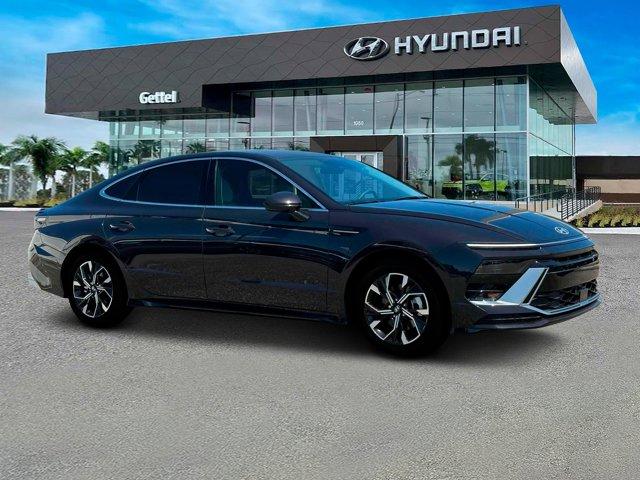 new 2024 Hyundai Sonata car, priced at $25,147