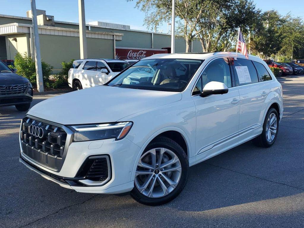 used 2025 Audi Q7 car, priced at $51,599