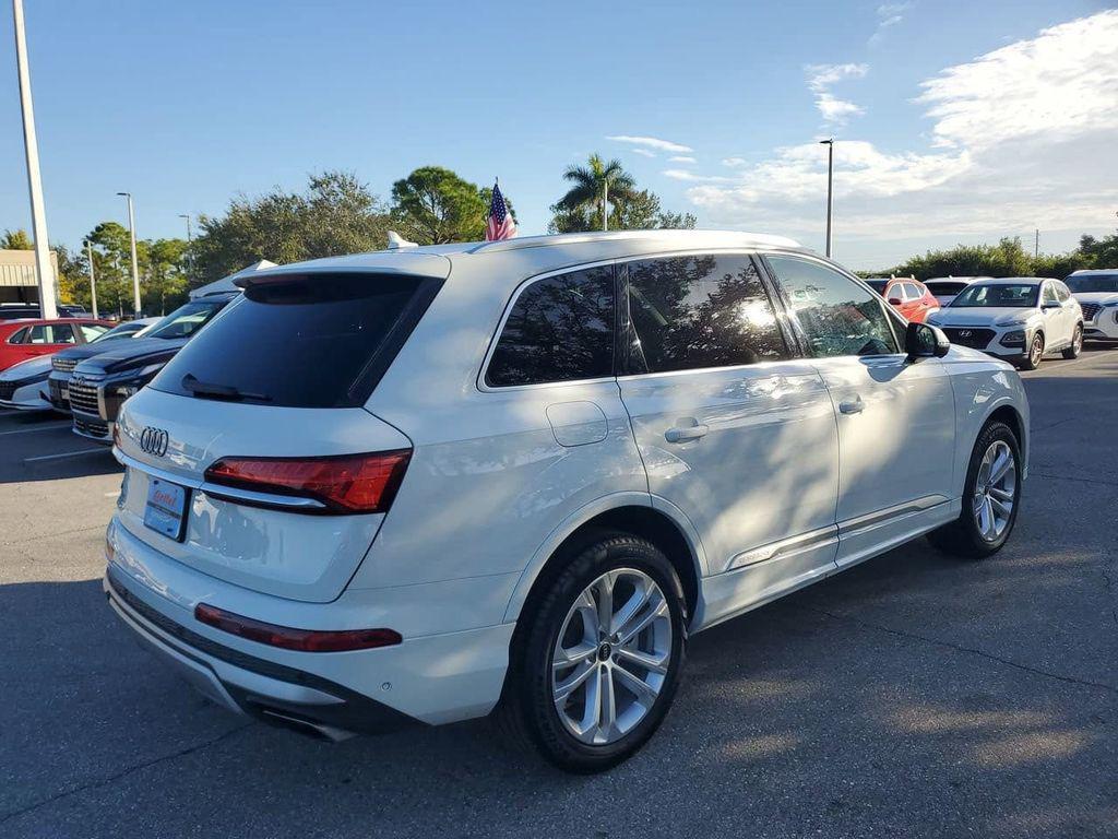 used 2025 Audi Q7 car, priced at $51,599