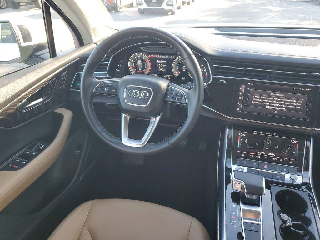 used 2025 Audi Q7 car, priced at $51,599