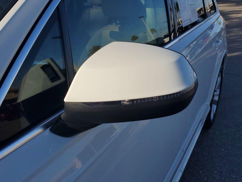 used 2025 Audi Q7 car, priced at $51,599