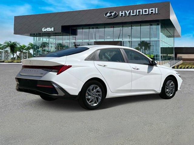 new 2025 Hyundai Elantra HEV car, priced at $27,930