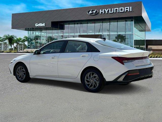 new 2025 Hyundai Elantra HEV car, priced at $27,930