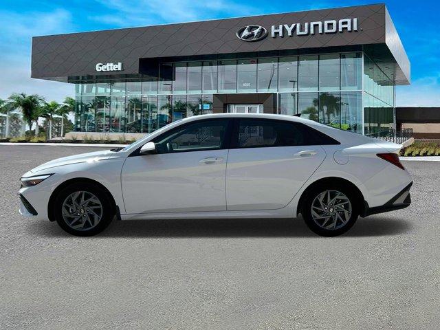 new 2025 Hyundai Elantra HEV car, priced at $27,930