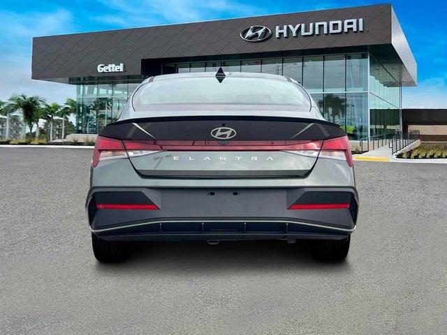 new 2025 Hyundai Elantra car