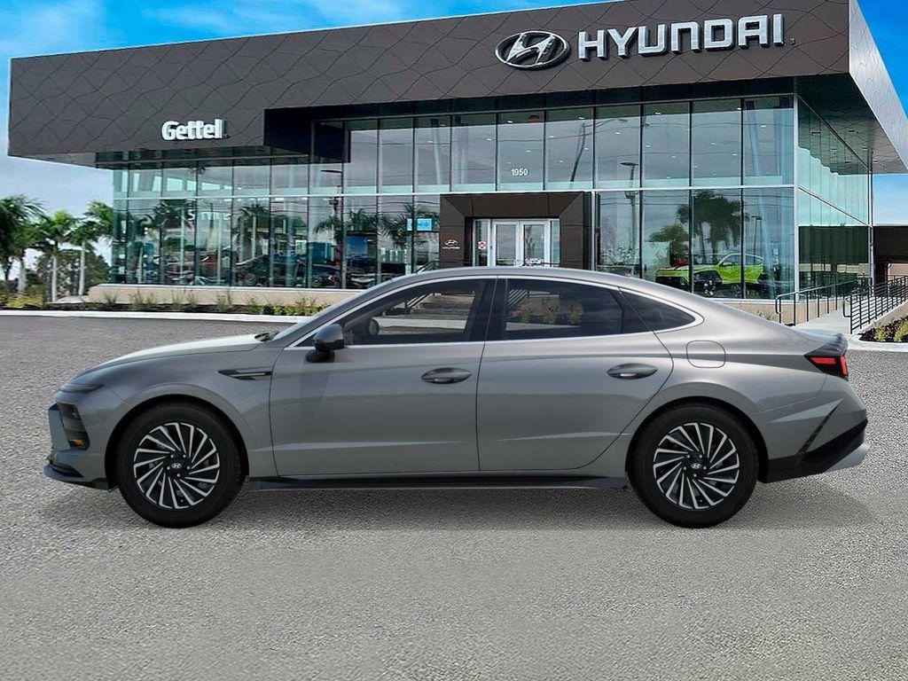 new 2025 Hyundai Sonata Hybrid car, priced at $36,175