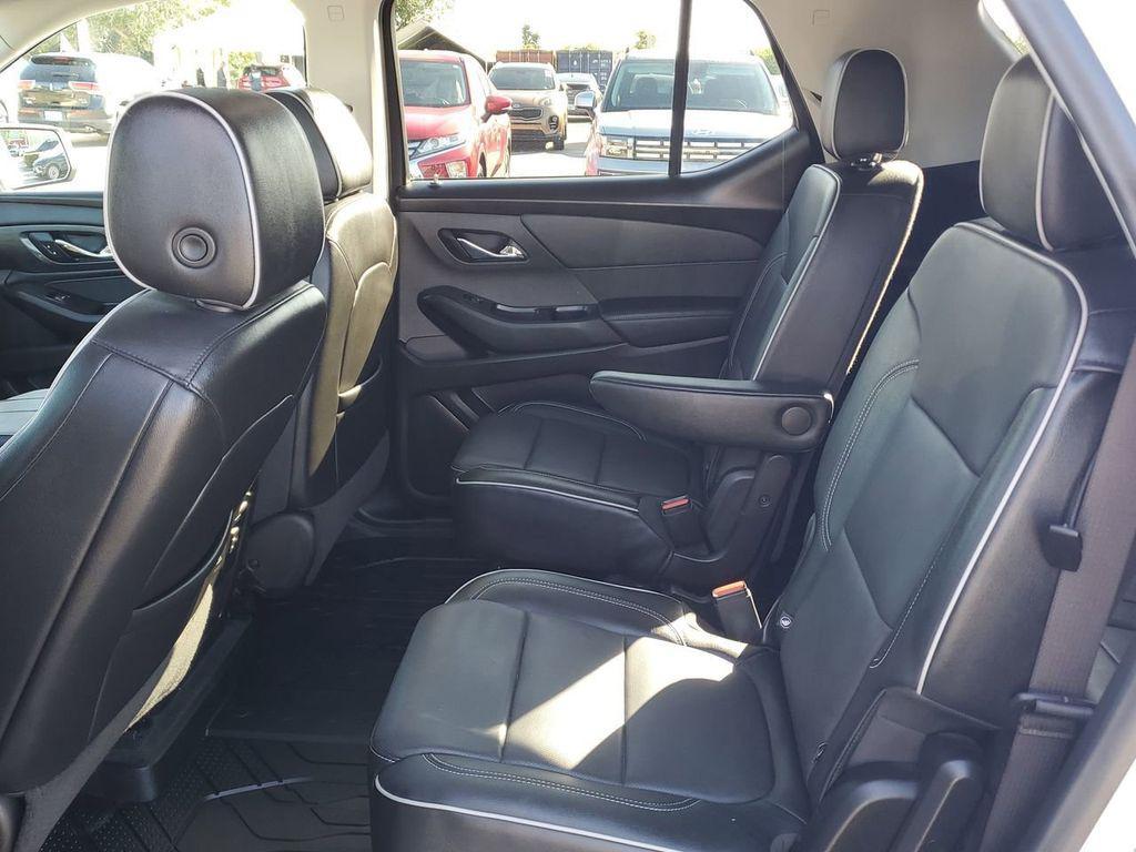 used 2021 Chevrolet Traverse car, priced at $25,758
