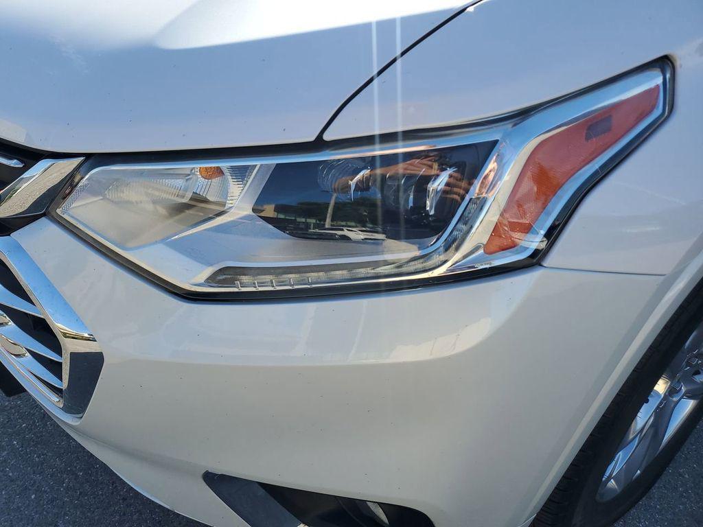 used 2021 Chevrolet Traverse car, priced at $25,758