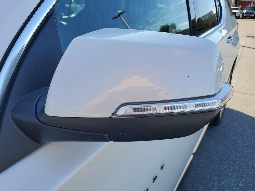 used 2021 Chevrolet Traverse car, priced at $25,758