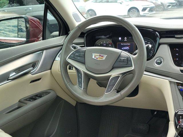 used 2022 Cadillac XT5 car, priced at $33,610