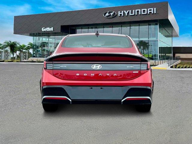 new 2025 Hyundai Sonata Hybrid car, priced at $32,205