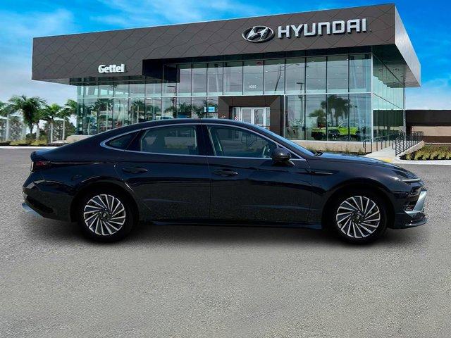 new 2024 Hyundai Sonata Hybrid car, priced at $34,890