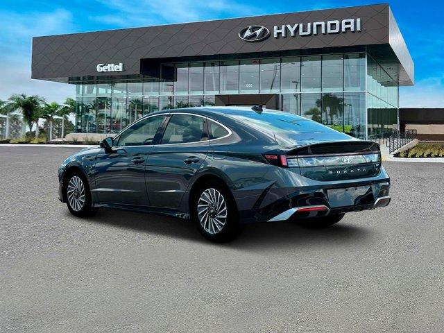 new 2025 Hyundai Sonata Hybrid car, priced at $38,120