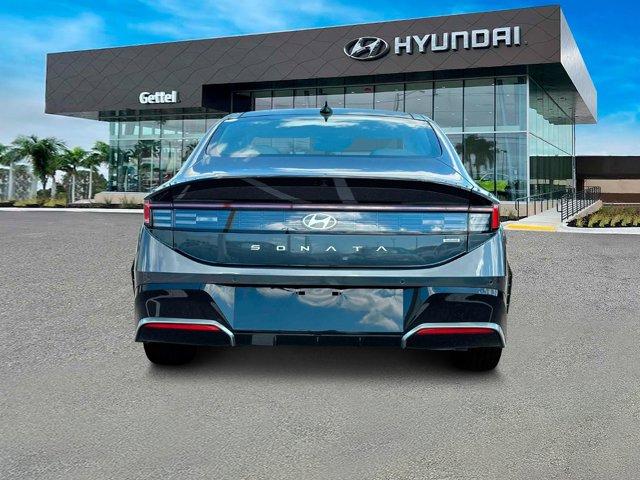 new 2025 Hyundai Sonata Hybrid car, priced at $38,160