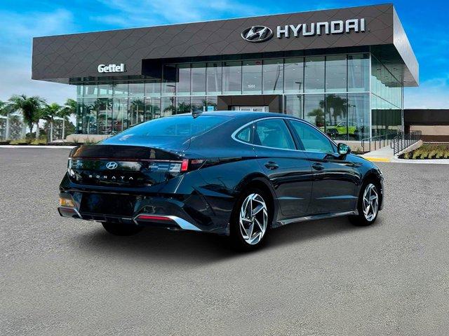 new 2024 Hyundai Sonata car, priced at $28,098