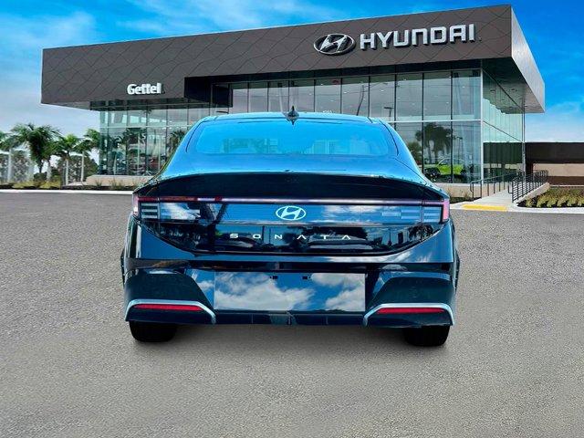 new 2024 Hyundai Sonata car, priced at $28,098