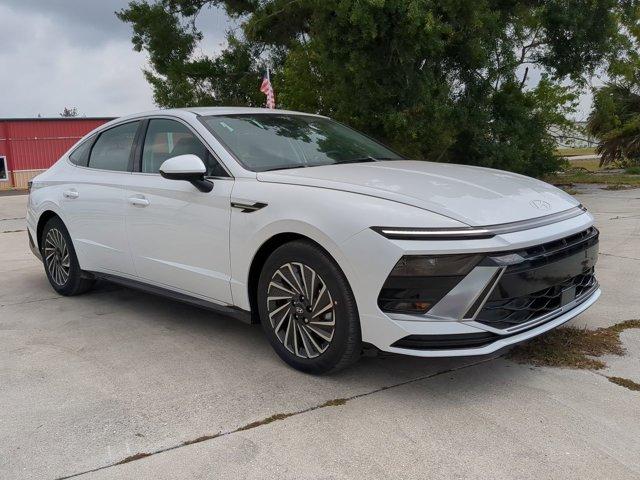 new 2024 Hyundai Sonata Hybrid car, priced at $32,945