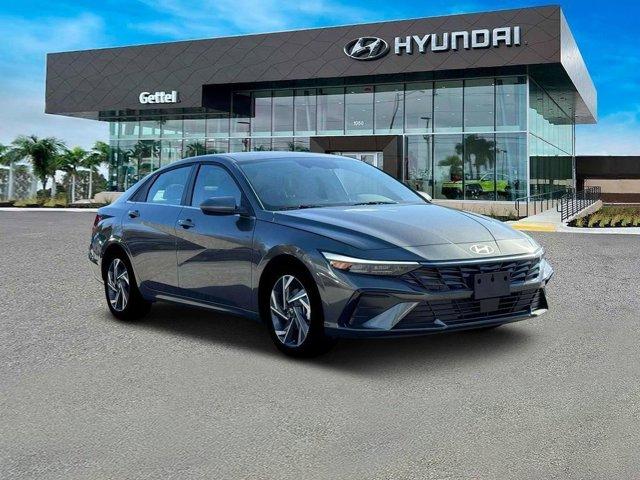 new 2025 Hyundai Elantra car, priced at $25,348
