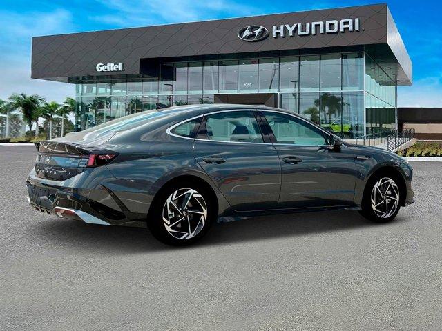 new 2024 Hyundai Sonata car, priced at $29,045