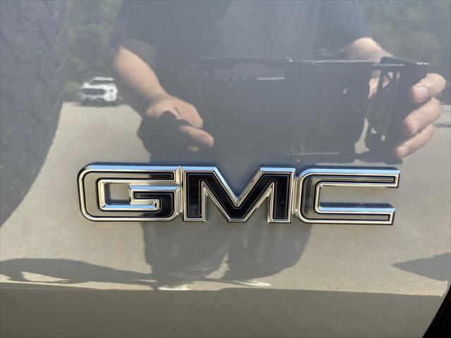 new 2025 GMC HUMMER EV SUV car, priced at $108,565