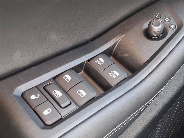 new 2025 Jeep Grand Cherokee car, priced at $38,499