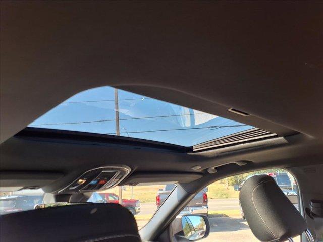 new 2025 Jeep Grand Cherokee car, priced at $38,499