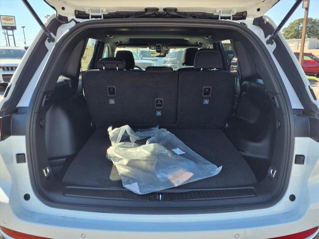 new 2025 Jeep Grand Cherokee car, priced at $38,499