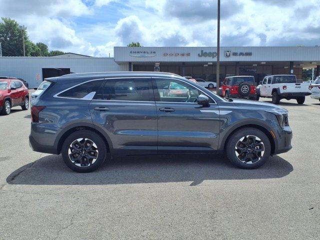 used 2024 Kia Sorento car, priced at $30,900