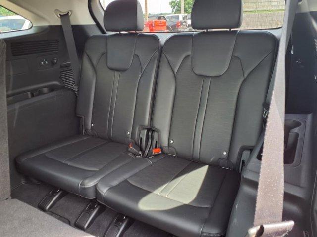used 2024 Kia Sorento car, priced at $30,900
