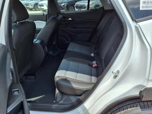 new 2025 Chevrolet Trax car, priced at $25,525