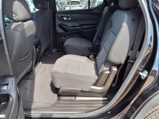 used 2022 Chevrolet Traverse car, priced at $30,900