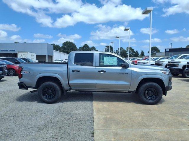 new 2025 Chevrolet Colorado car, priced at $37,900