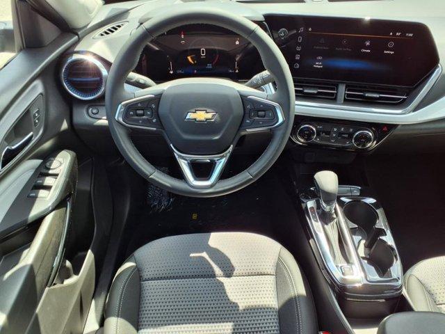 new 2025 Chevrolet Trax car, priced at $25,525