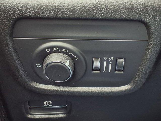 new 2025 Jeep Grand Cherokee car, priced at $48,375