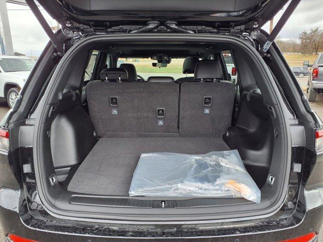 new 2025 Jeep Grand Cherokee car, priced at $48,375