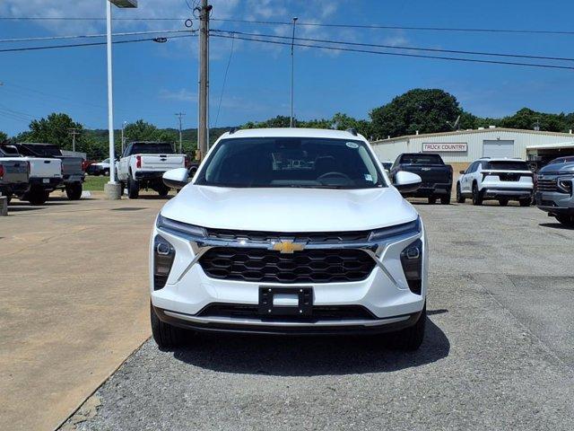 new 2025 Chevrolet Trax car, priced at $25,525